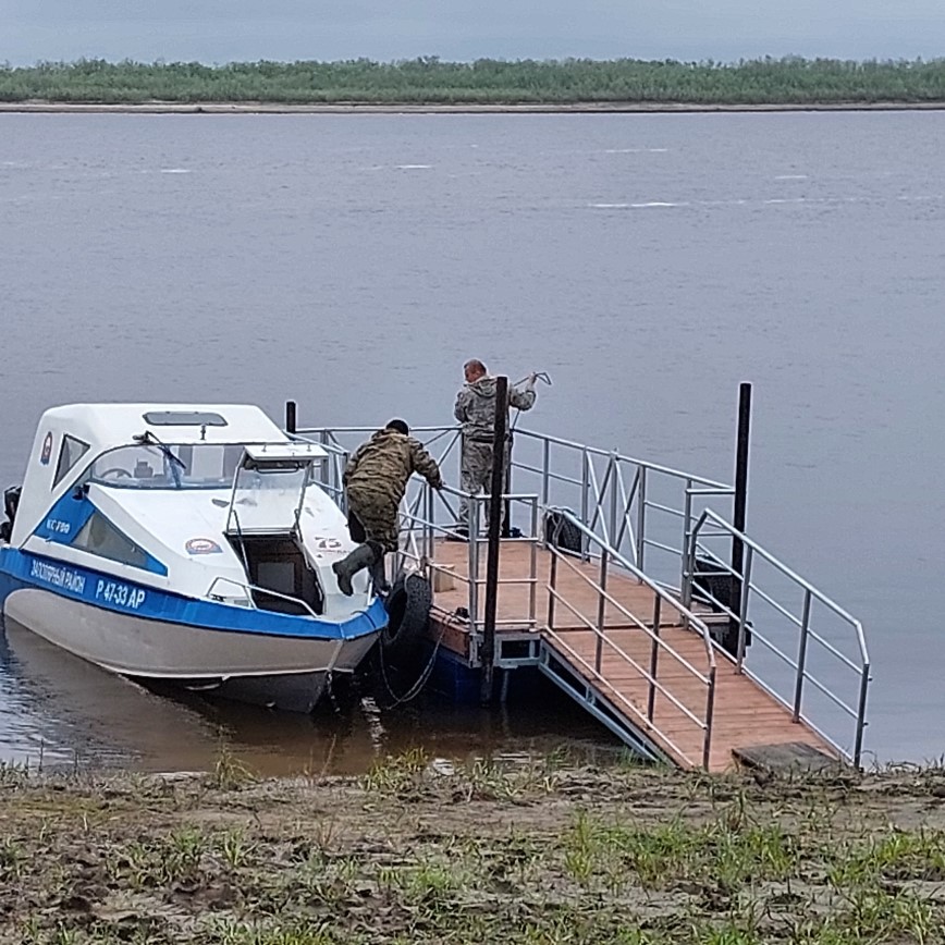 Причалы для судов.