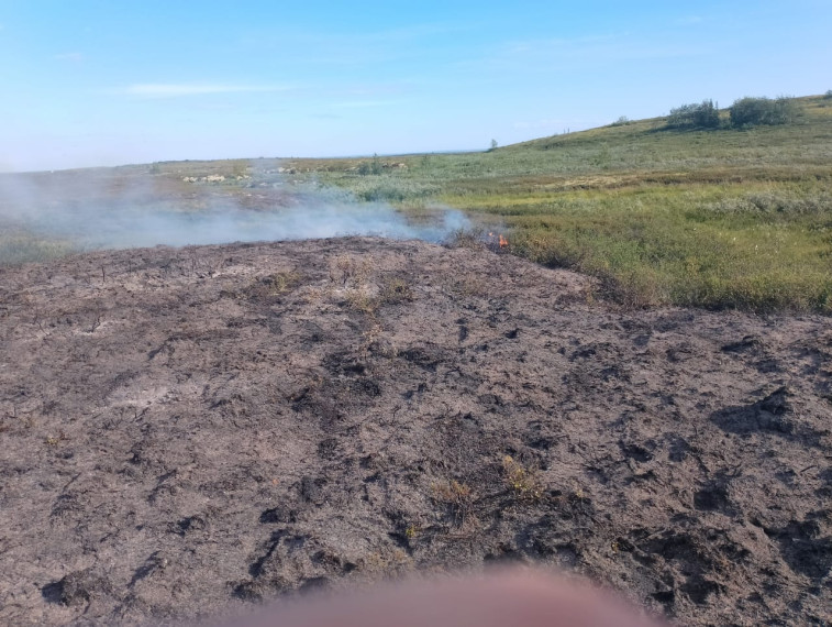 Возгорание тундры в районе Хонгурея. Возгорание тундры в районе Хонгурея.