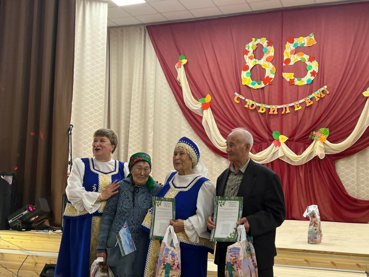 85 лет поселку Хонгурей. 85 лет поселку Хонгурей.